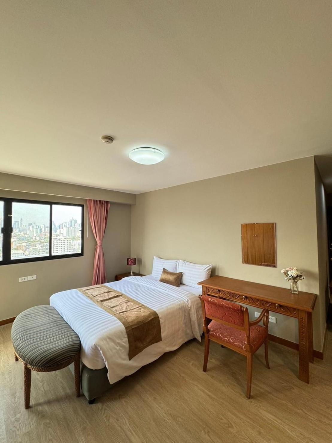 United Tower Thonglor By Aspira Appartement Bangkok Buitenkant foto