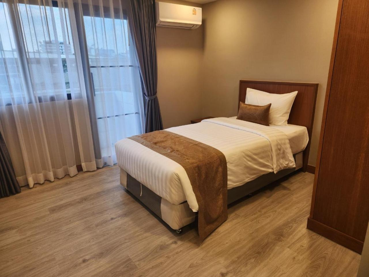 United Tower Thonglor By Aspira Appartement Bangkok Buitenkant foto
