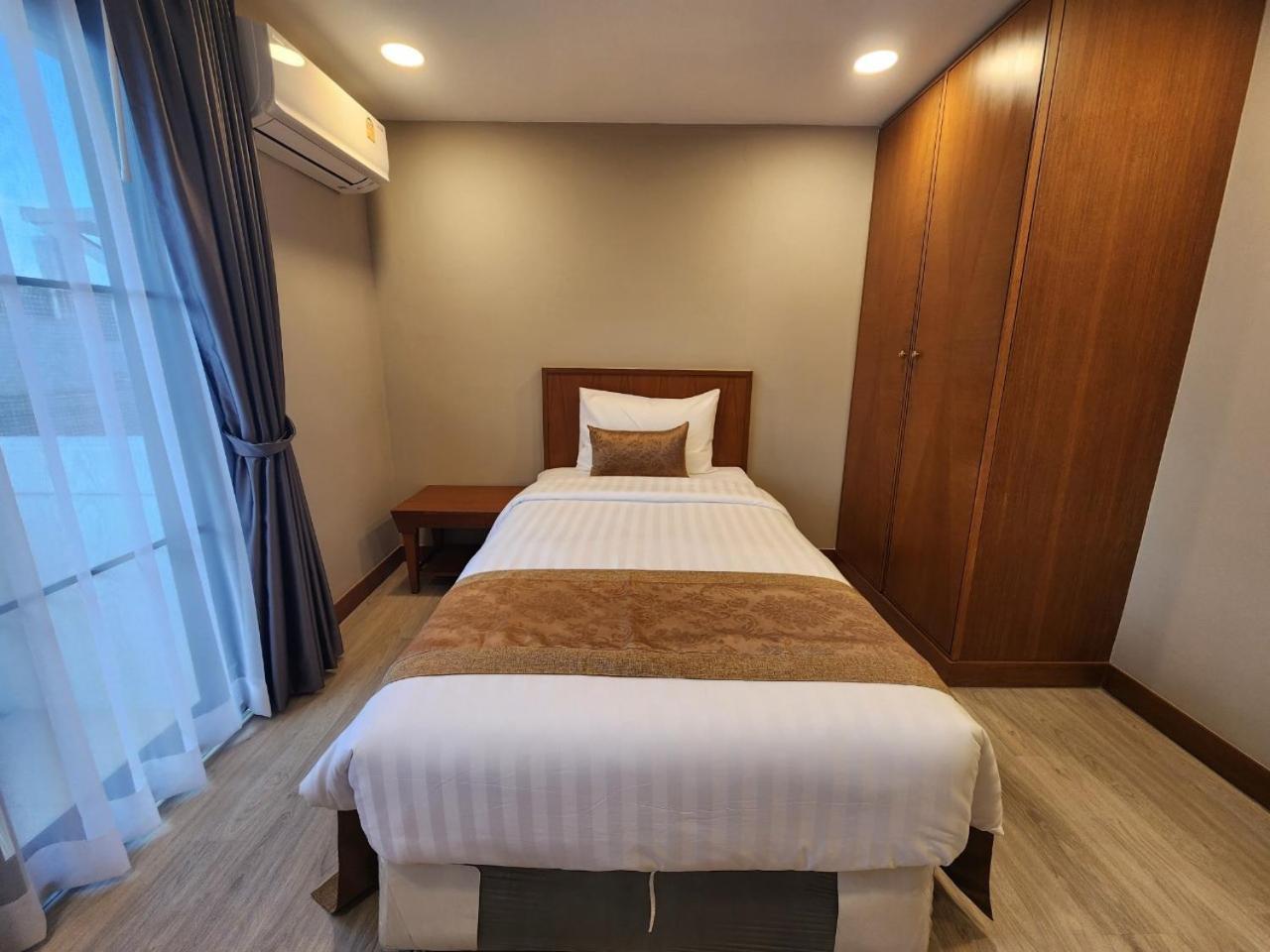 United Tower Thonglor By Aspira Appartement Bangkok Buitenkant foto